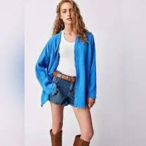 FREE PEOPLE WE THE FREE SUMMER DAYDREAM BLUE WOMEN TUNIC SHIRT SIZE MEDIUM NWOT